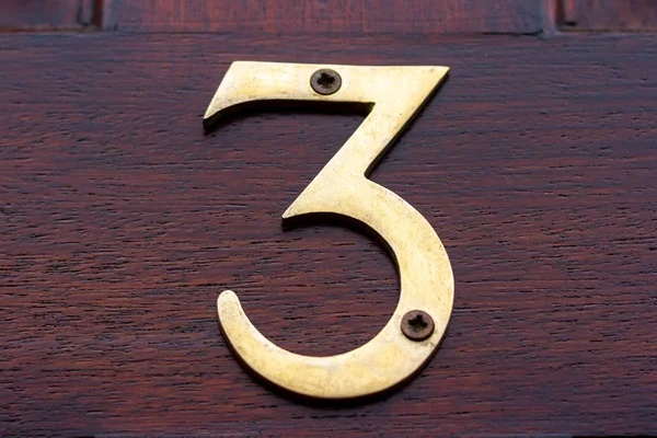 3 numaralı bronz ev geniş çaplı görünüyor.