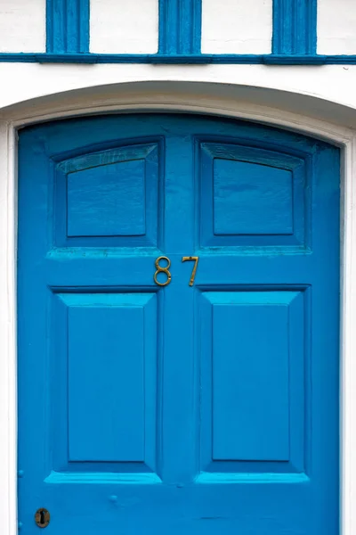 Maison Numéro Sur Une Porte Bleue Bois — Photo