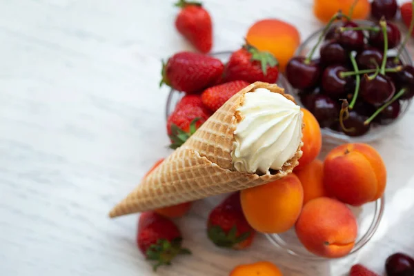 Ice Cream Waffle Cone Fruit — Stock Photo, Image