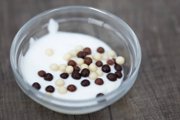 Yogurt Con Relleno Una Taza Vidrio —  Fotos de Stock