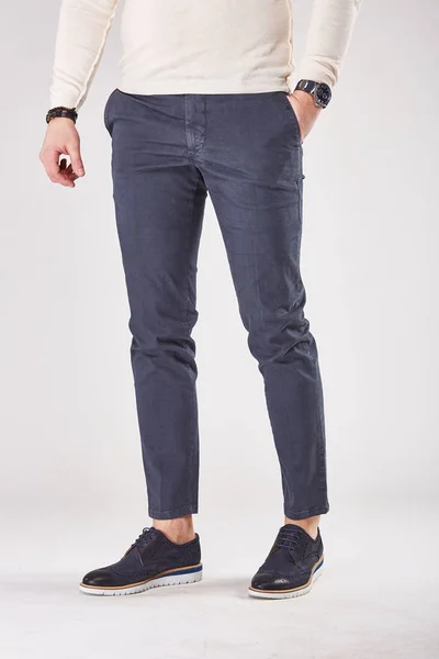 Jeans e scarpe nere online