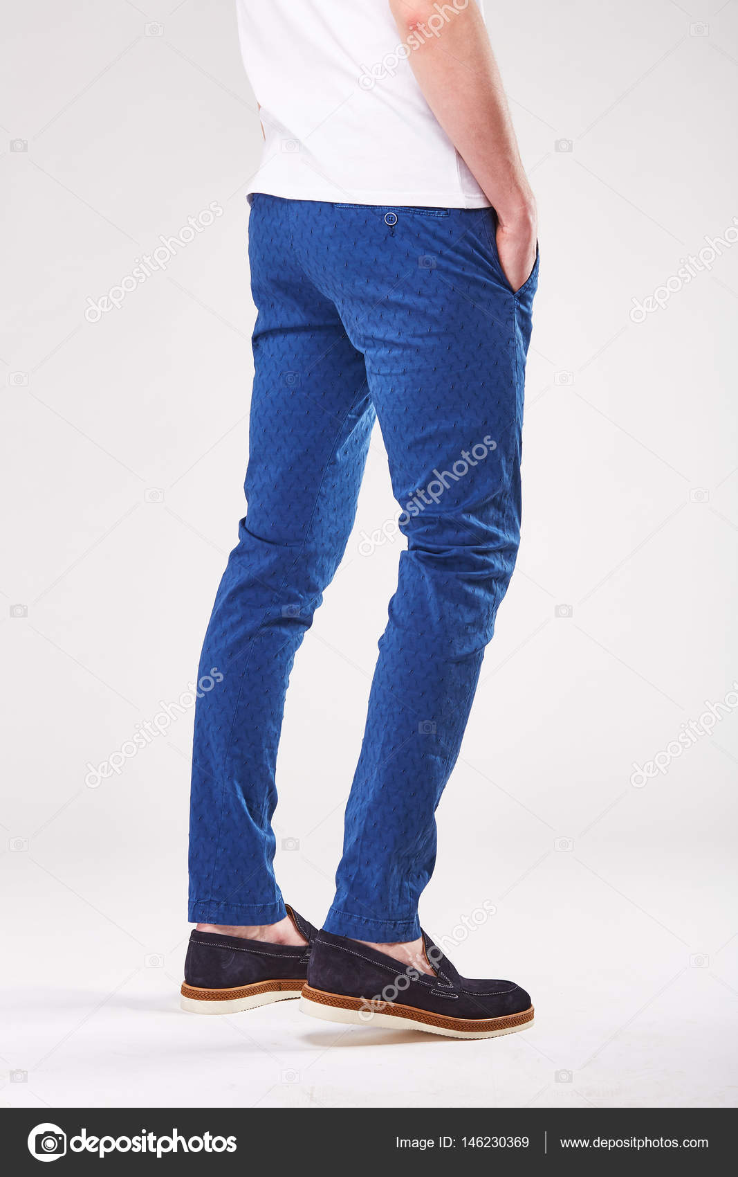 light studio in dark blue chinos 