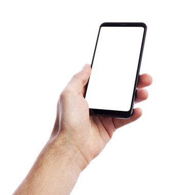 Beyaz arka planda boş ekranlı akıllı telefon tutan adam. Telefonlu erkek eller, metin için boşluk