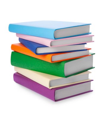 Beyaz arka planda izole edilmiş renkli kitap yığını. Farklı kitapların koleksiyonu. Okumak için ciltli kitaplar. Okula ve eğitim öğrenme konseptine dönüş