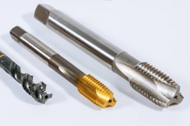 Metal iplik için dokunun. Metal işleme aracı.