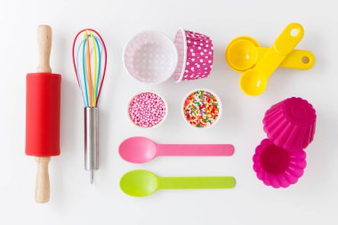 Pişirme aletleri ve kek dekorasyonu