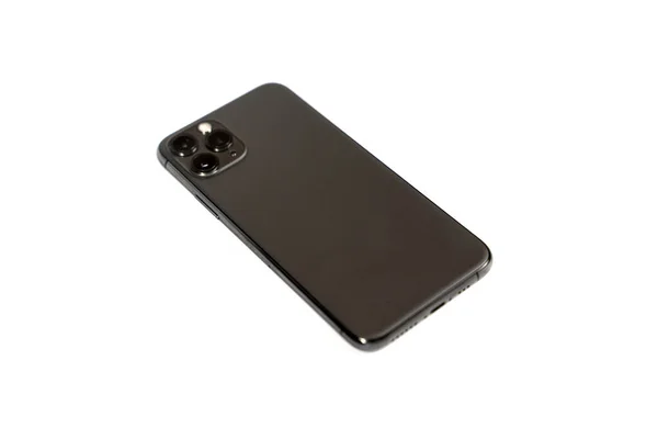 Изолированный смартфон на белом фоне, задняя сторона, объектив, камера — стоковое фото