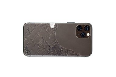 Akıllı telefonda kırık lens, izole edilmiş beyaz arka plan, arka taraf, lens, kamera.