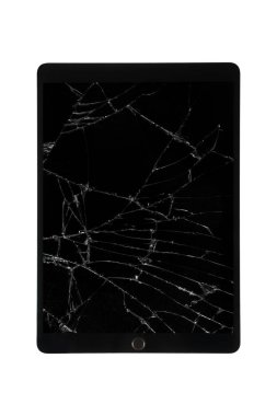 Kırık ekranlı izole tablet, beyaz arkaplanda çatlak retina ekranı
