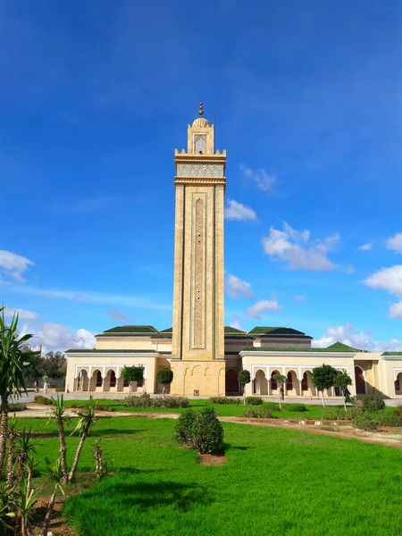 Fas 'ın Oujda kentindeki Muhammed 6 camii. 
