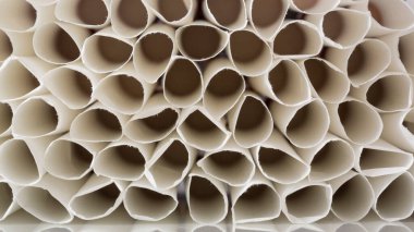 Sigara içilen bir yeri kapat.