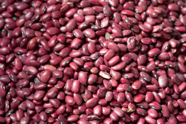 Kırmızı fasulye arka planda.