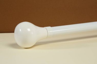 Perdeler için kornişler, iç tasarım