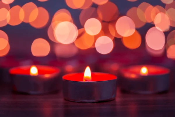 Kırmızı mum arkaplanını kapat