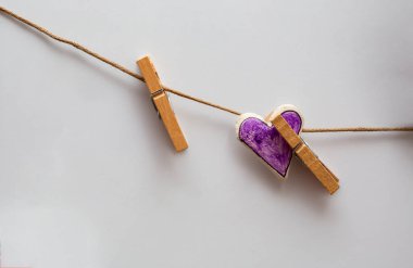 Aşkın kalbi ipte sallanıyor