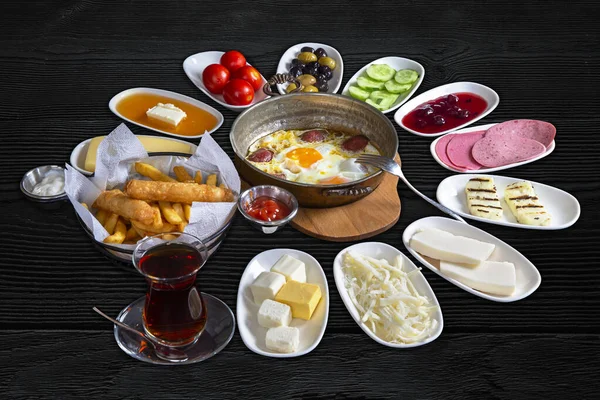 Tradltional Türkisches Frühstück Schwarzer Hintergrund — Stockfoto