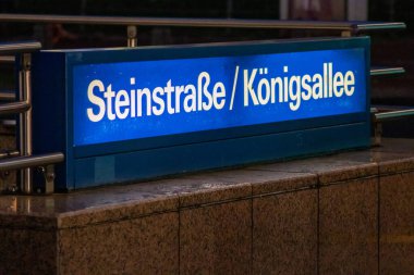 Alman şehrindeki nakliye istasyonu