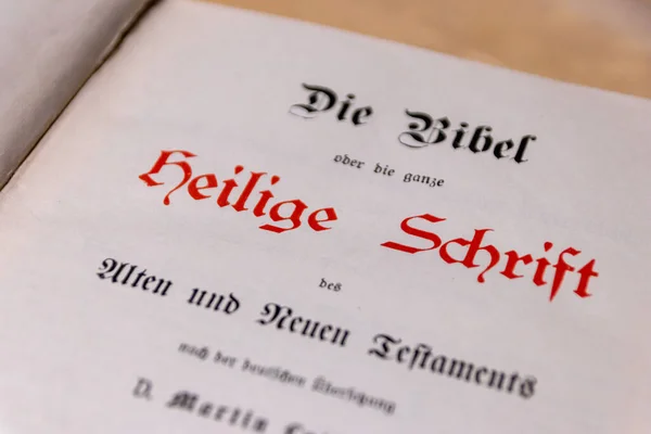 German Bible Martin Luther 1914 Very Old Antique Protestant Bible — Stock Photo, Image