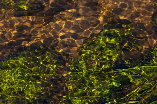 Ondulations Soyeuses Dans Eau Ruisseau Eau Cristalline Comme Fond Naturel — Photo