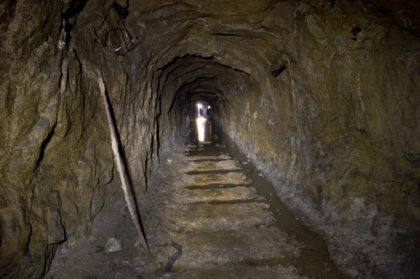 Abandonnés Après Effondrement Urss Les Adits Pour Extraction Uranium Barytine — Photo