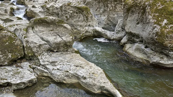 Ubicación Rusia Territorio Krasnodar Cascadas Del Río Ayuk Hermosa Naturaleza —  Fotos de Stock