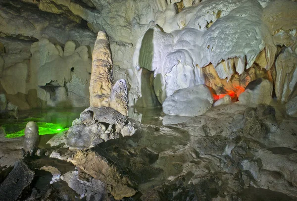 Localização Norte Cáucaso República Adygea Terra Belas Inacessíveis Cavernas Lago — Fotografia de Stock