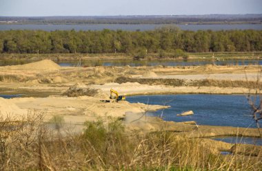 Yeri Rusya, Krasnodar Bölgesi, Ust-Labinsky bölgesi. Tarihsel geçmişi olan şaşırtıcı doğal yerler. Yürüyüş.