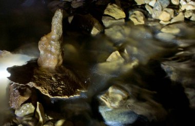 Kuzey Kafkasya, Adygea Cumhuriyeti, Lago-Nak Dağları 'nın güzel ve ulaşılamaz mağaralarının diyarı..