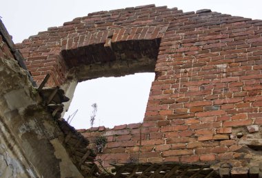 Yeri Rusya, Krasnodar Bölgesi, Ust-Labinsky bölgesi. Tarihsel geçmişi olan şaşırtıcı doğal yerler. Yürüyüş