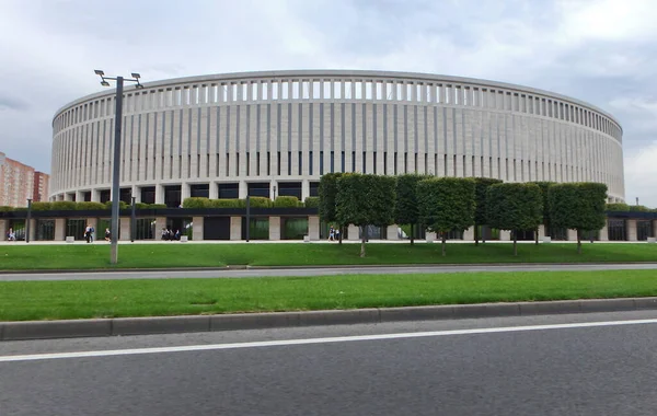 Rusya, Krasnodar Bölgesi. Turizm, dağlar ve tatil beldeleri. Galitsky Park, güneydeki Krasnodar kentinin merkezinde, modern ve güzel bir park alanıdır..