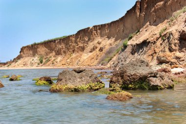  Konum Rusya, Taman Yarımadası, Kerch Boğazı. Aktif bir nakliye bölgesi, inanılmaz bir kıyı doğal bölgesi, zengin bir sualtı dünyası ve eşsiz tarihsel keşifler.. 