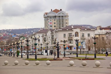 Krasnodar Bölgesi, Rusya, Novorossiysk. Zengin ve kahramanca bir geçmişi olan büyük bir liman şehri..