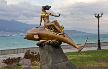 Krasnodar Bölgesi, Rusya, Novorossiysk. Zengin ve kahramanca bir geçmişi olan büyük bir liman şehri..