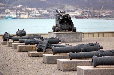 Krasnodar Bölgesi, Rusya, Novorossiysk. Zengin ve kahramanca bir geçmişi olan büyük bir liman şehri..
