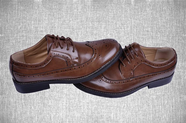 Erkek moda üzerinde arka plan izole kahverengi Ayakkabı — Stok fotoğraf