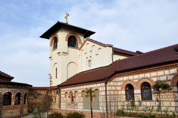 Монастырь Кац, посвященный Воскресению Христову. Сербия — стоковое фото