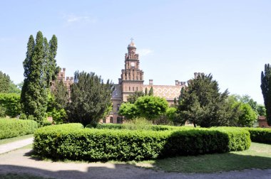 Chernivtsi Ukrayna - 04 Mayıs 2018: Eski seminer kilise üzerine 