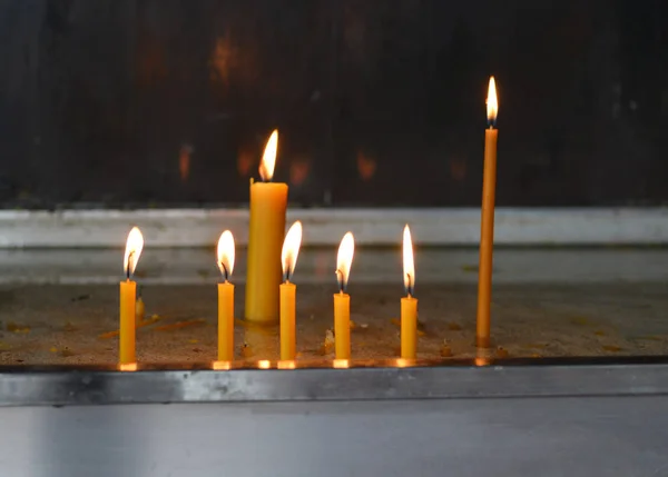 Candles are burning in the Orthodox Church . — Stock Photo, Image