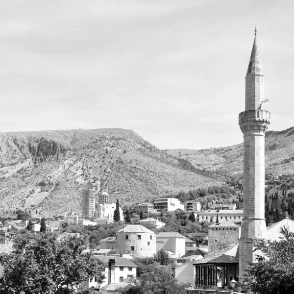 Tarihi Mostar şehrinin manzarası, — Stok fotoğraf