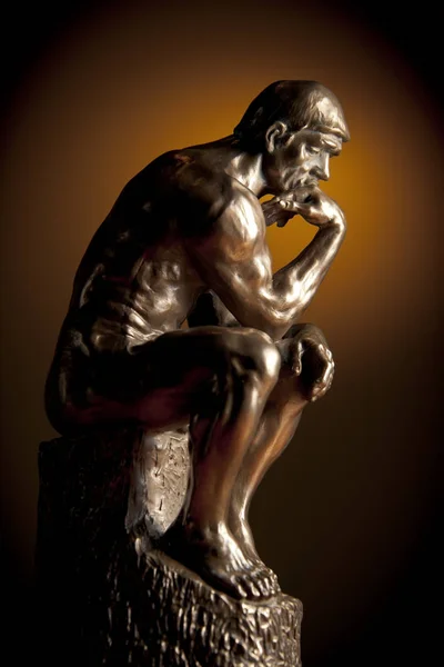 Rodin Düşünen Adam.