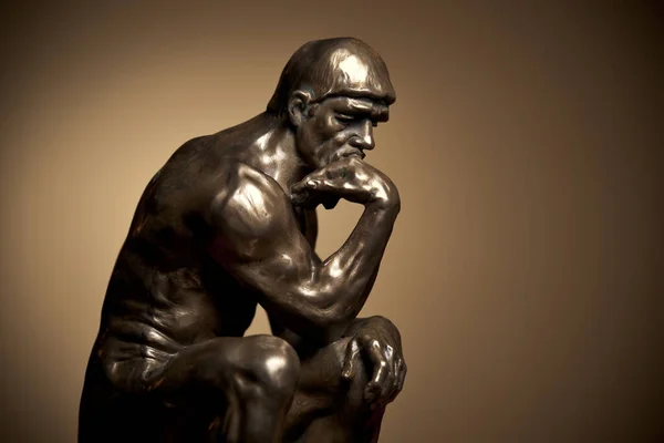 Rodin Düşünen Adam.