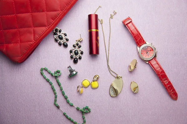 Jewelry on a pink background — Stock Photo, Image