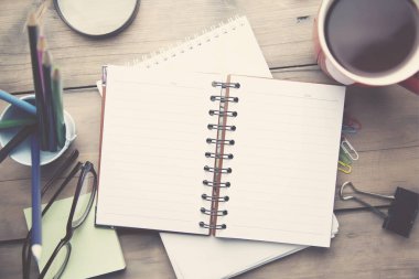 Farklı ofis aksesuarları