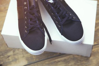 spor ayakkabı kutusu