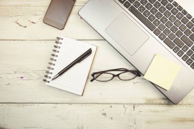 ahşap çalışma masa