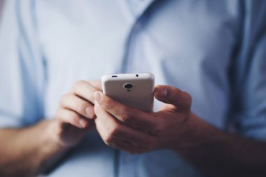 adam el telefon
