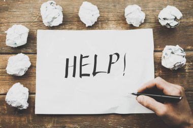 Yardım sözcüğü yazmaya el