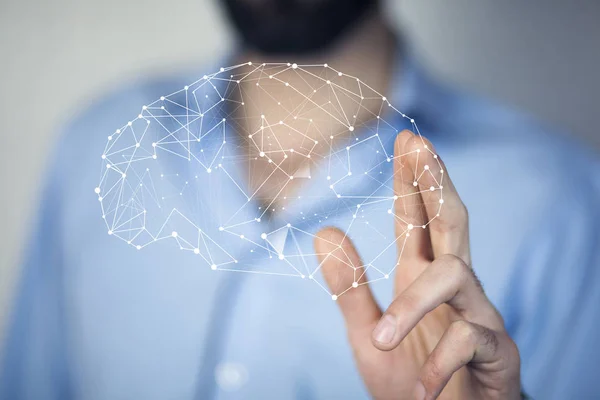 genç adam beyin simgesi dokunmadan 