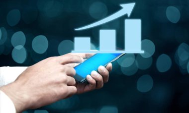 adam cep telefonu kullanıyor, şov dünyası grafiği