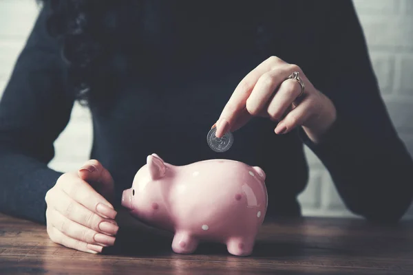 Woman Hand Piggy Bank Coin — Stock Photo, Image